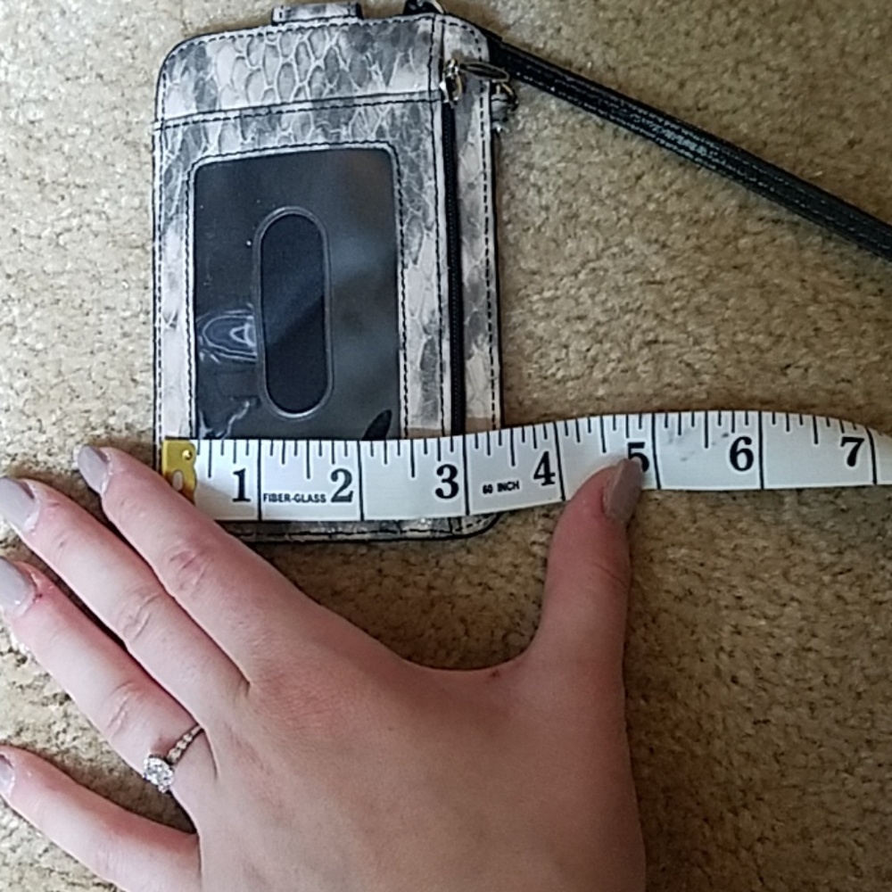 Phone case/wrislet - Picture 3 of 6